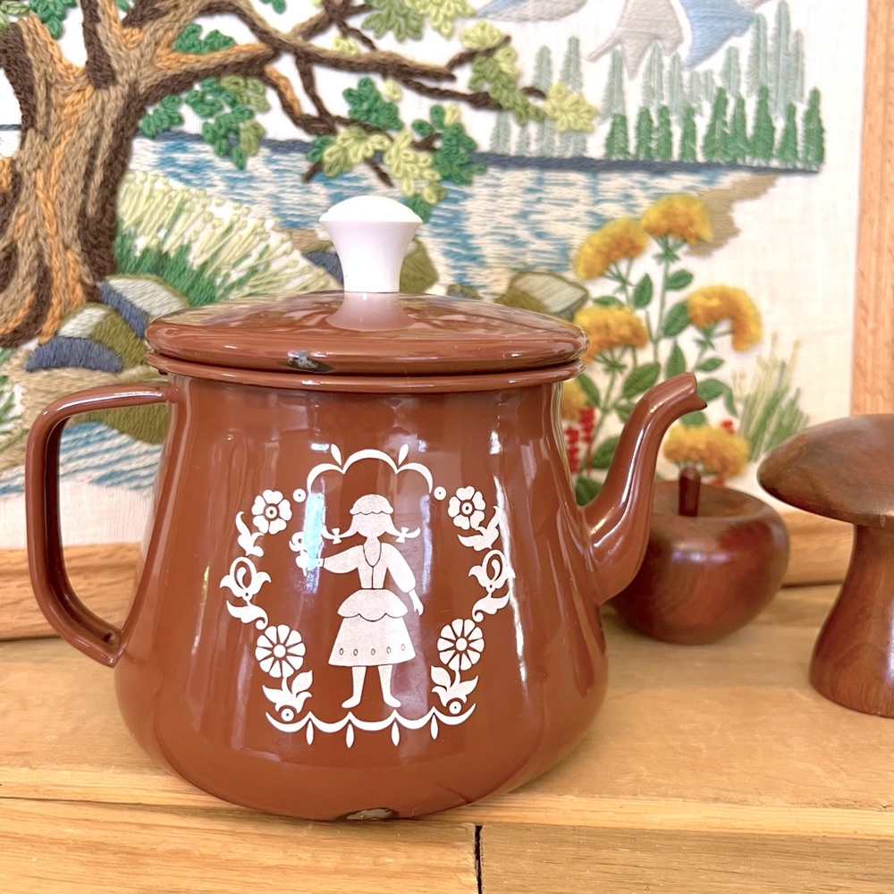 Vintage 1960s Chocolate Brown Enamel Teapot with Dutch Girl Scandinavian Design